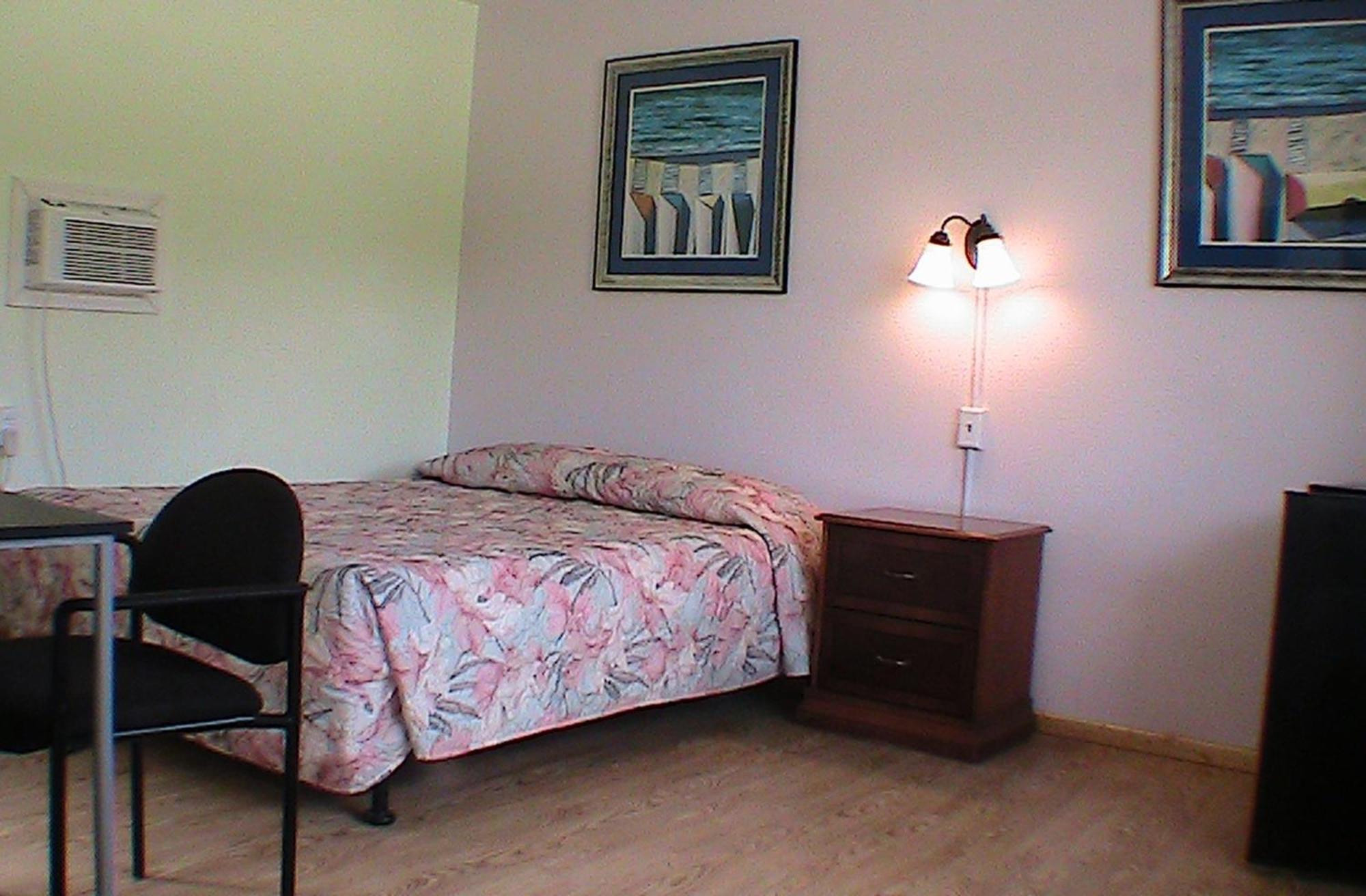 At Home Express Tangerine Inn De Land Bagian luar foto