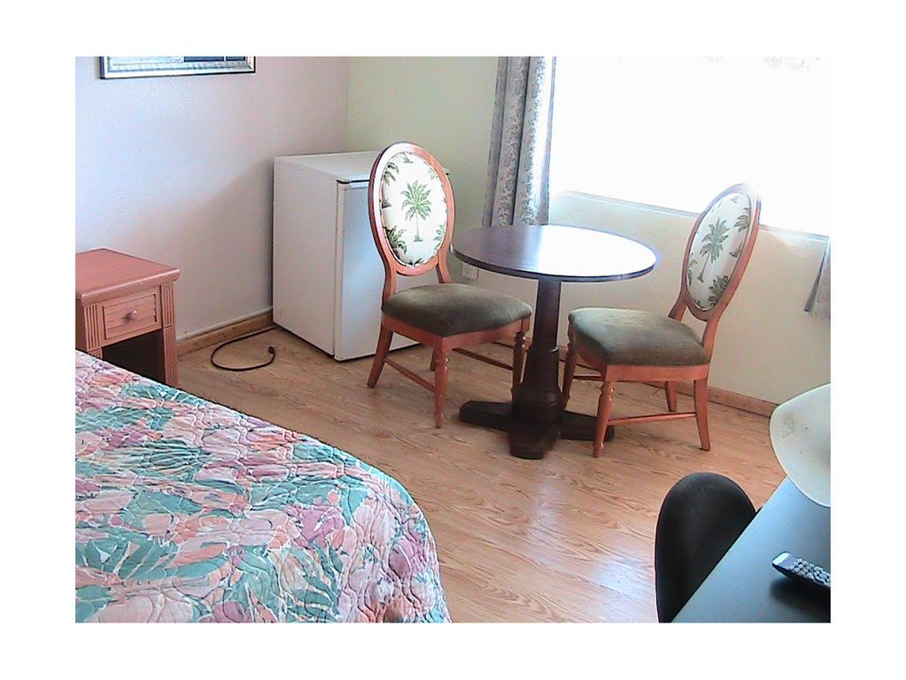 At Home Express Tangerine Inn De Land Bagian luar foto