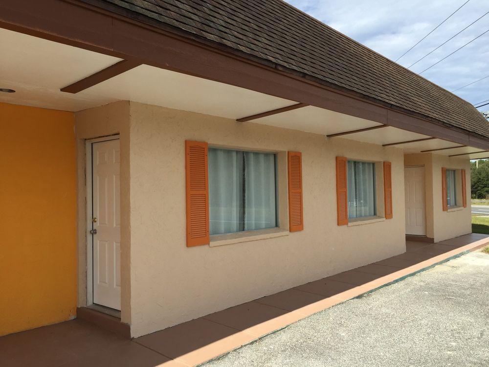 At Home Express Tangerine Inn De Land Bagian luar foto
