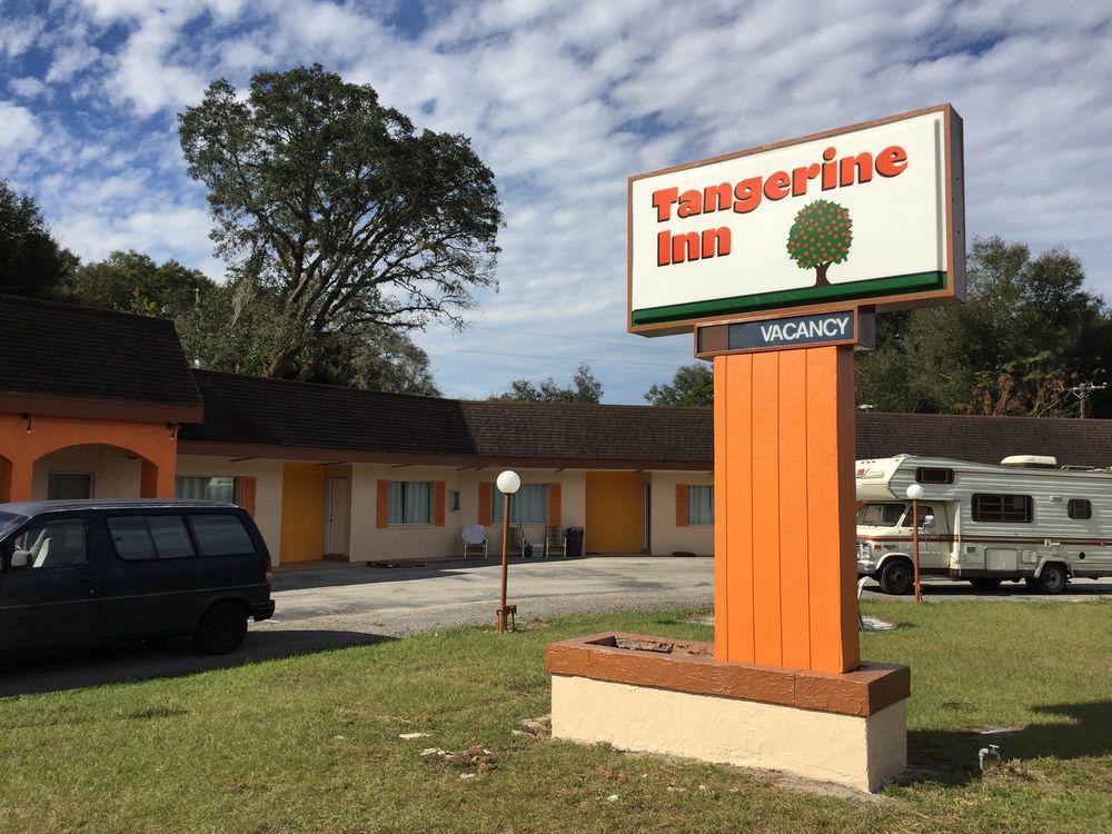 At Home Express Tangerine Inn De Land Bagian luar foto