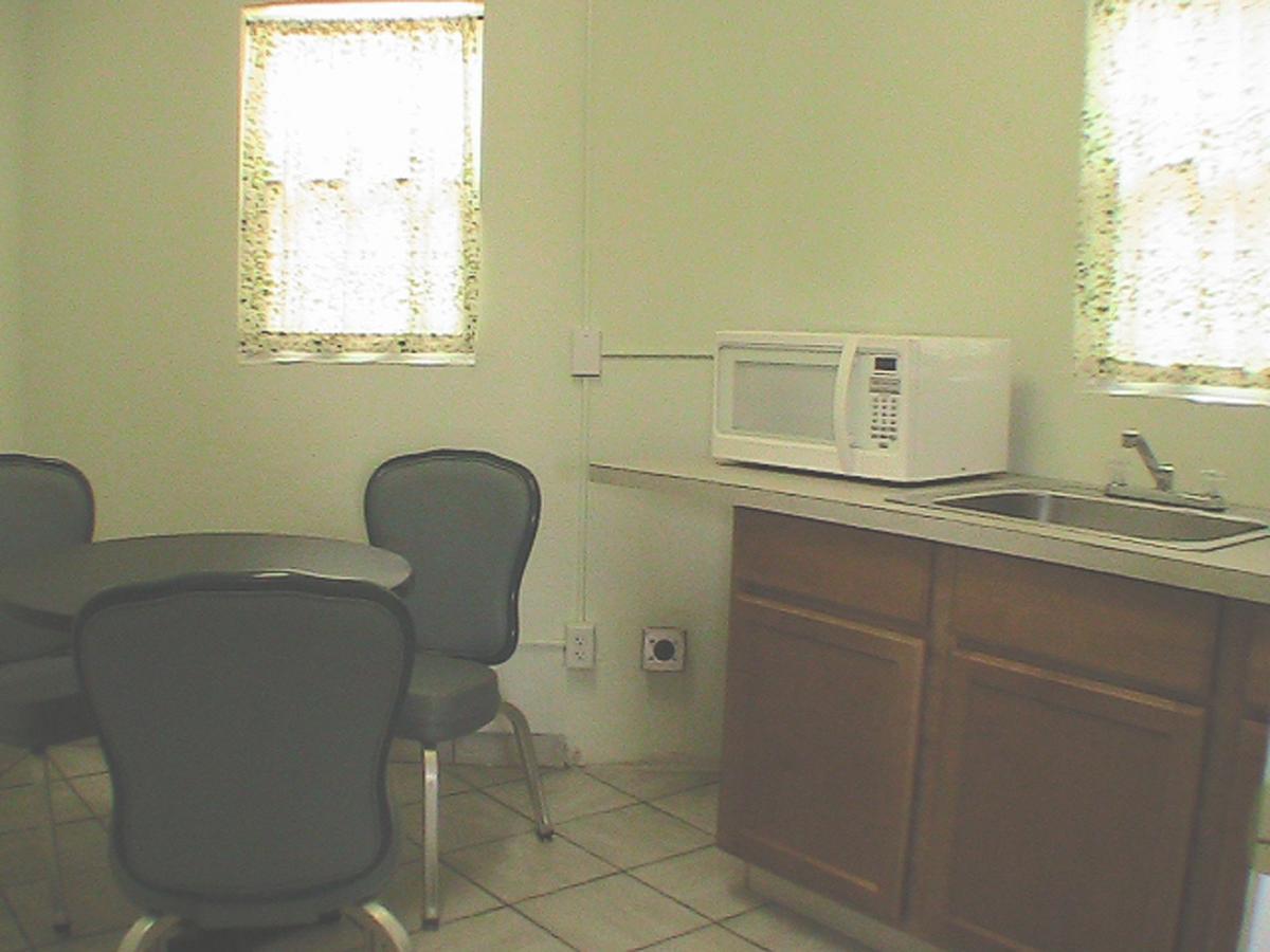 At Home Express Tangerine Inn De Land Bagian luar foto