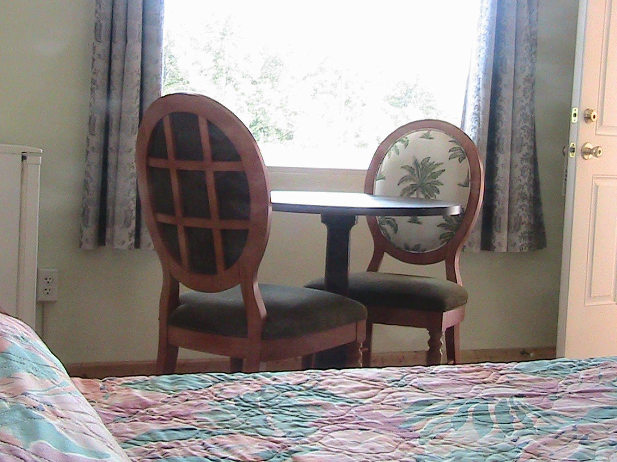 At Home Express Tangerine Inn De Land Bagian luar foto